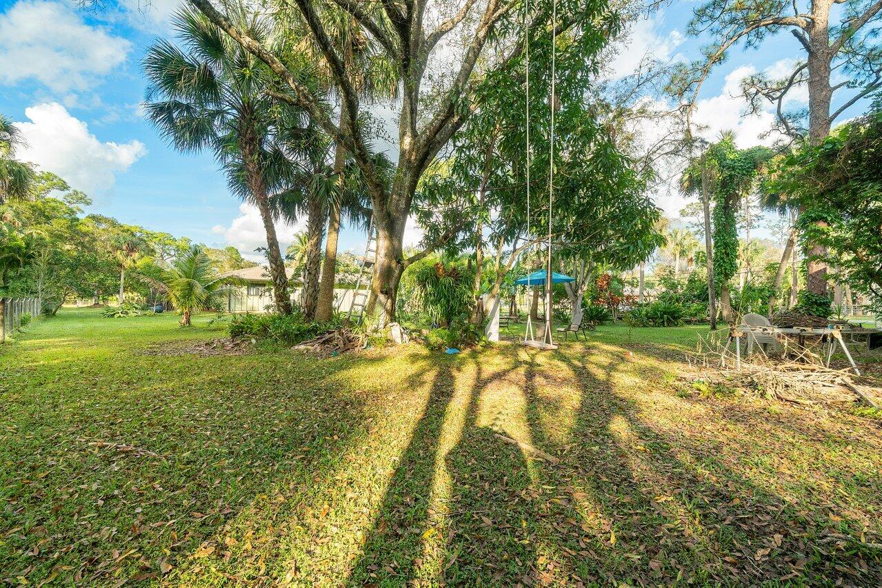 11402 178th Road North Jupiter, FL 33478 - Photo 30 of 49 030-11402178thRoadNorth-Jupiter-FL-33478