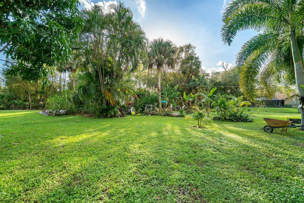 11402 178th Road North Jupiter, FL 33478 - Photo 31 of 49 031-11402178thRoadNorth-Jupiter-FL-33478