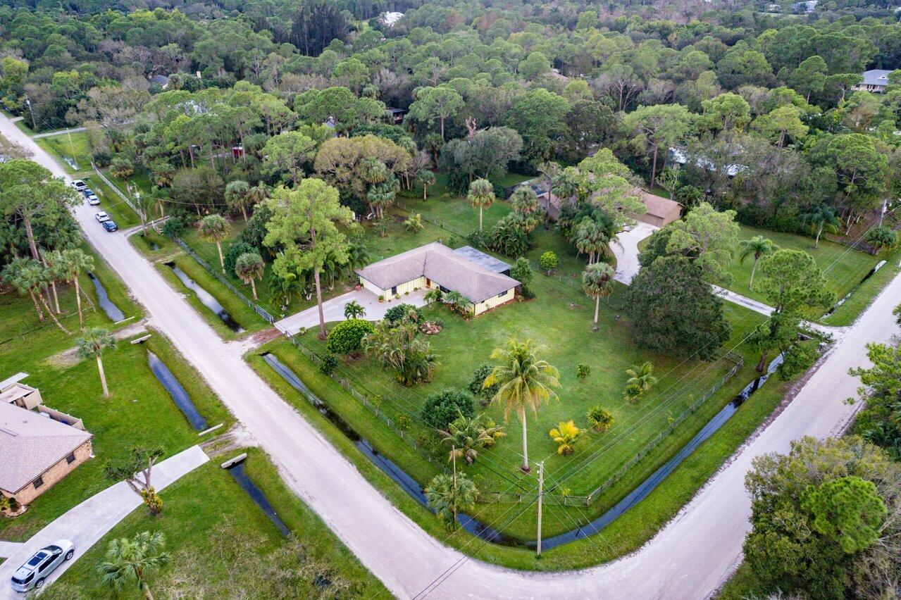 11402 178th Road North Jupiter, FL 33478 - Photo 38 of 49 038-11402178thRoadNorth-Jupiter-FL-33478