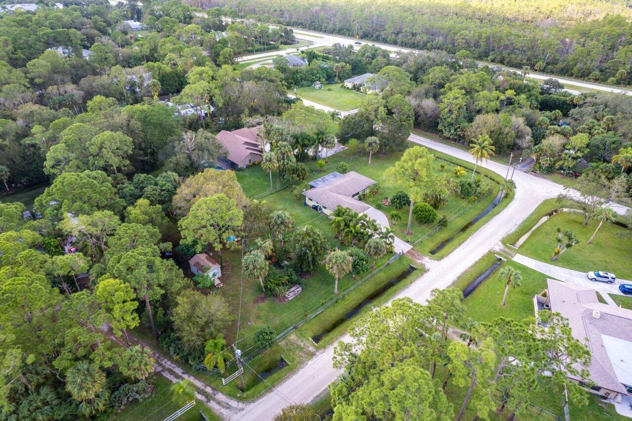 11402 178th Road North Jupiter, FL 33478 - Photo 40 of 49 040-11402178thRoadNorth-Jupiter-FL-33478