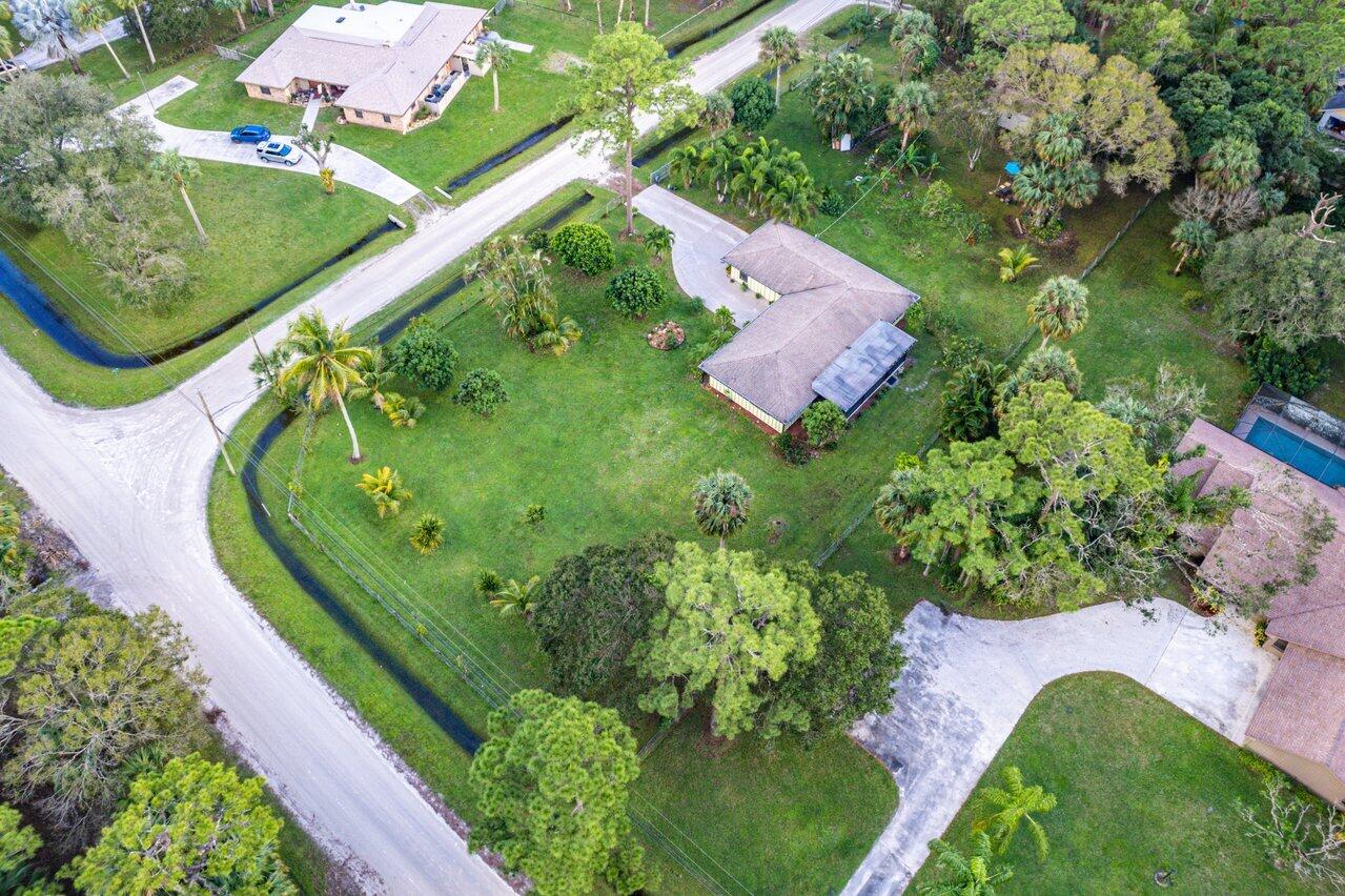 11402 178th Road North Jupiter, FL 33478 - Photo 46 of 49 046-11402178thRoadNorth-Jupiter-FL-33478