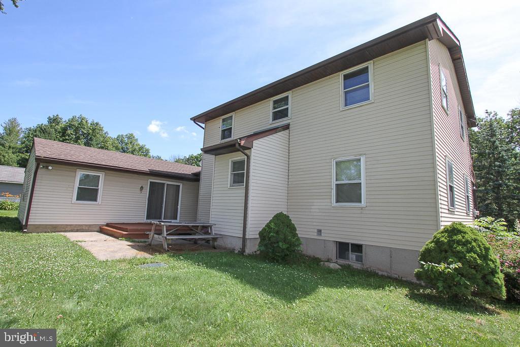 2882 Upper Ridge Road Pennsburg, PA 18073 - Photo 18 of 28