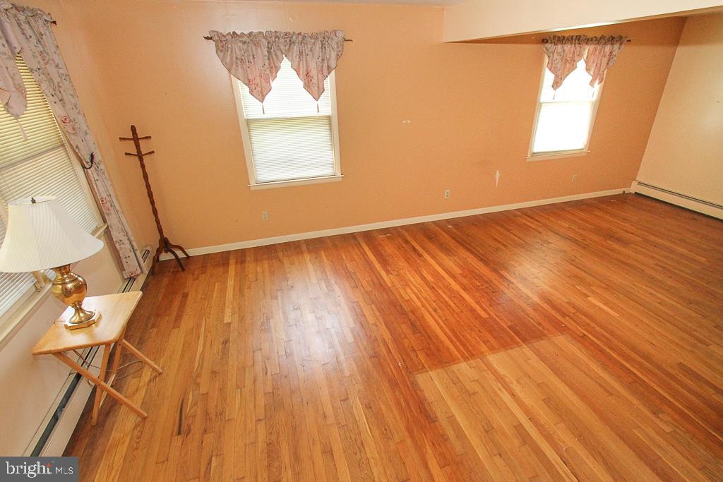 2882 Upper Ridge Road Pennsburg, PA 18073 - Photo 5 of 28