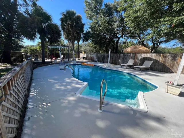 $2,995 | 1959 Melissa Oaks Drive, Gulf Breeze, FL 32563