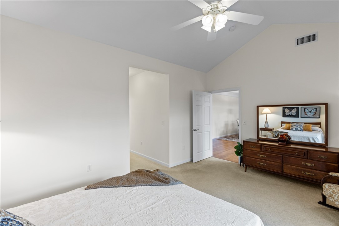 500 Mendon Road, Unit 408 Cumberland, RI 02864 - Photo 13 of 38