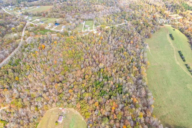 $640,000 | 1402 Moore Lane, Cunningham, TN 37052