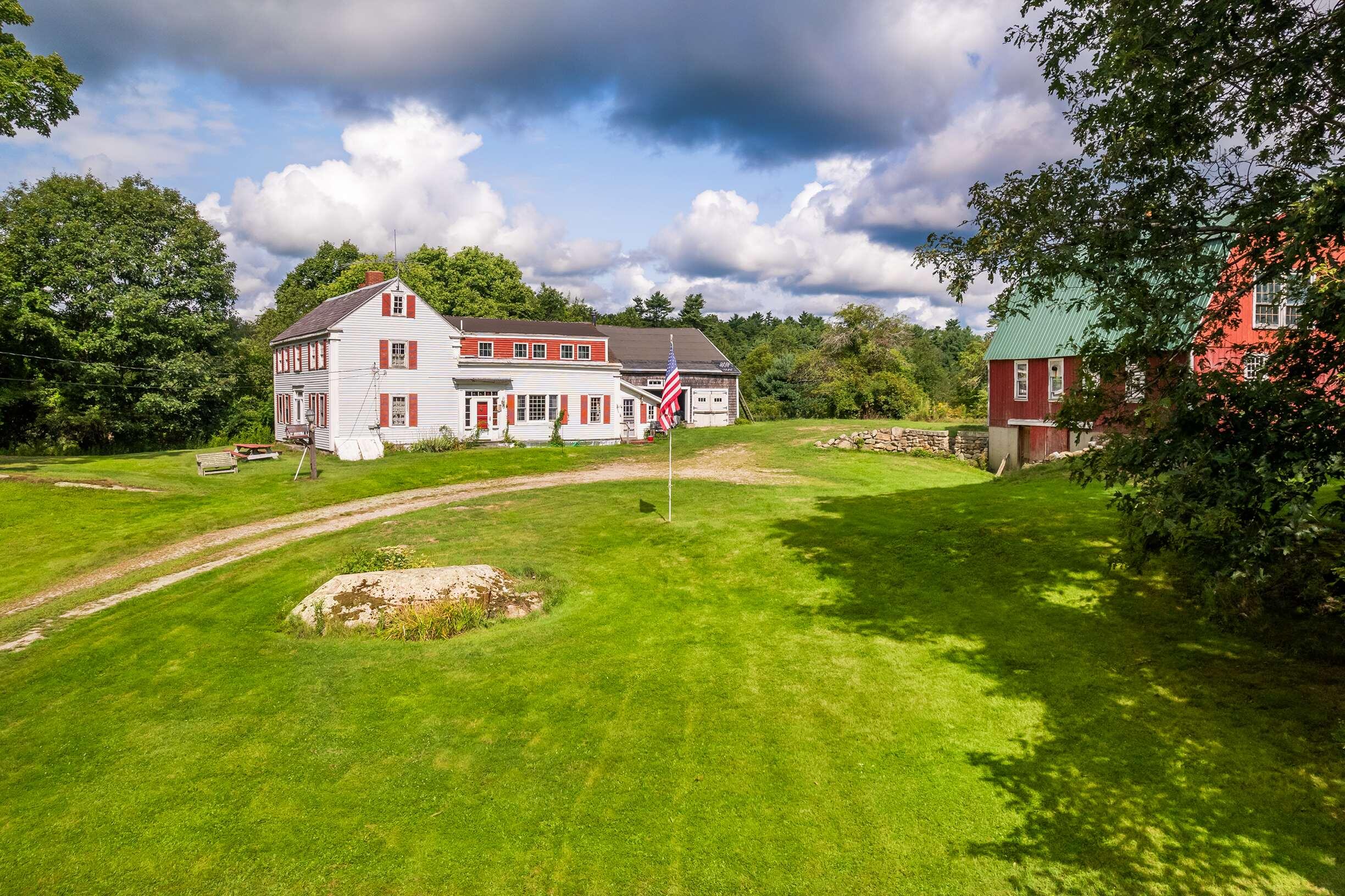 32 Logging Road York, ME 03902 - Photo 4 of 16 Farmhouse