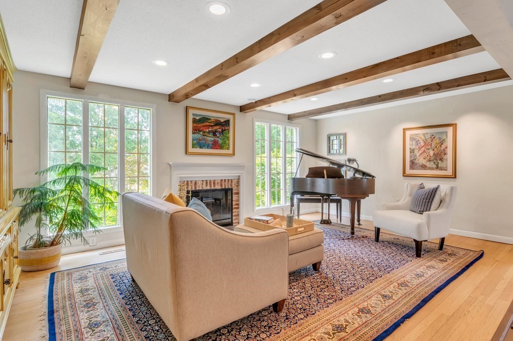105 Northfield Road Longmeadow, MA 01106 - Photo 6 of 42 Gallery Image 6