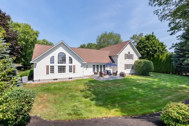 $1,199,000 | 79 Oakmont Drive, Concord, NH 03301