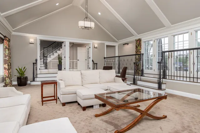 $1,199,000 | 79 Oakmont Drive, Concord, NH 03301