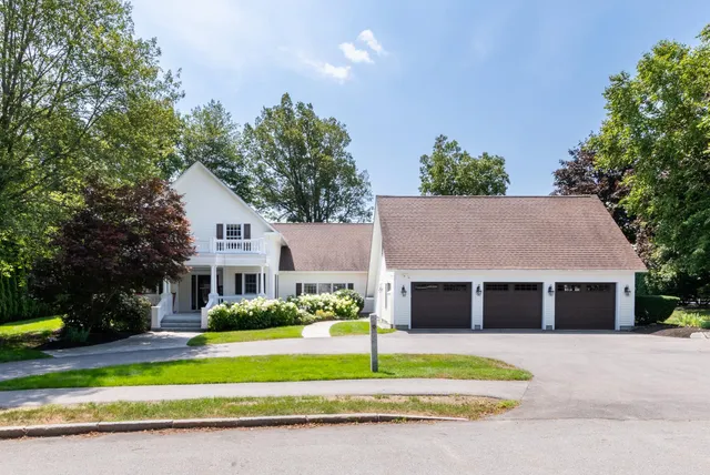 $1,199,000 | 79 Oakmont Drive, Concord, NH 03301