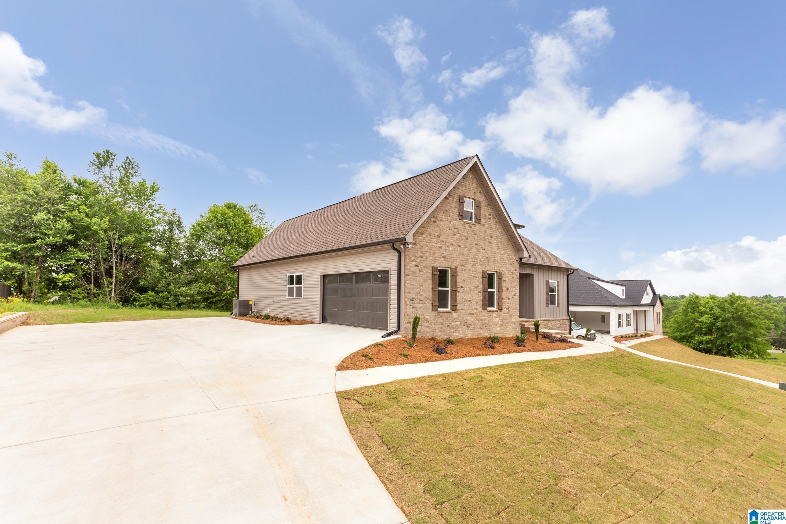 265 Cottage Court Springville, AL 35146 - Photo 2 of 38