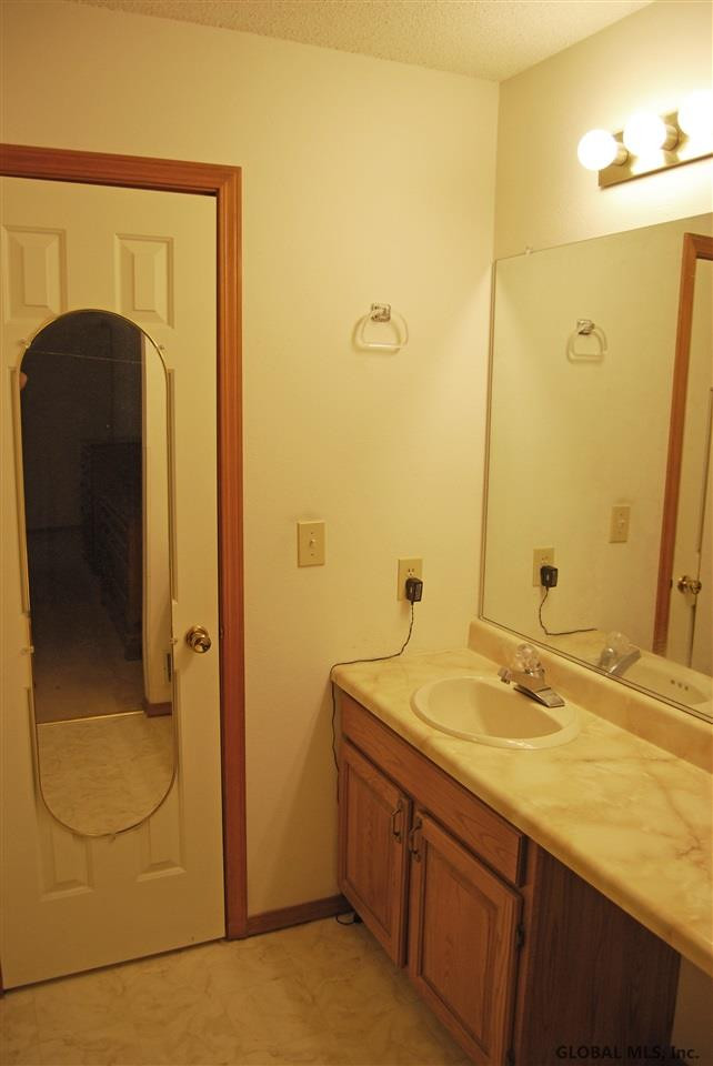 47 Heyden Road Troy, NY 12180 - Photo 13 of 21 Photo 13