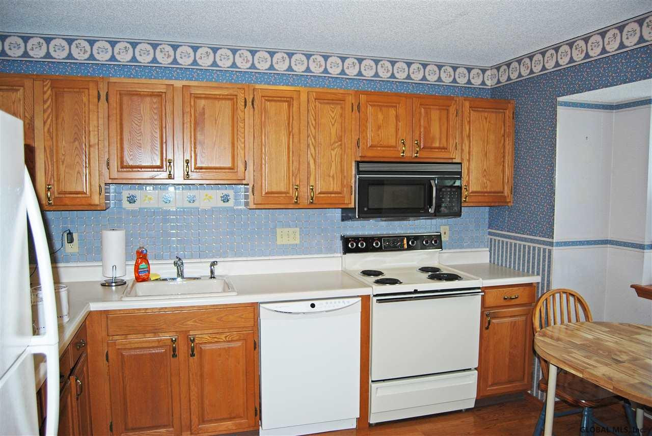 47 Heyden Road Troy, NY 12180 - Photo 3 of 21 Photo 3