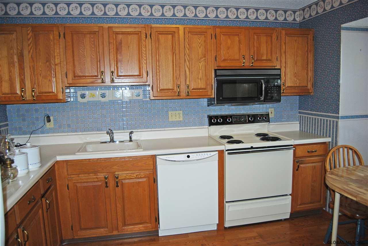 47 Heyden Road Troy, NY 12180 - Photo 10 of 21 Photo 10