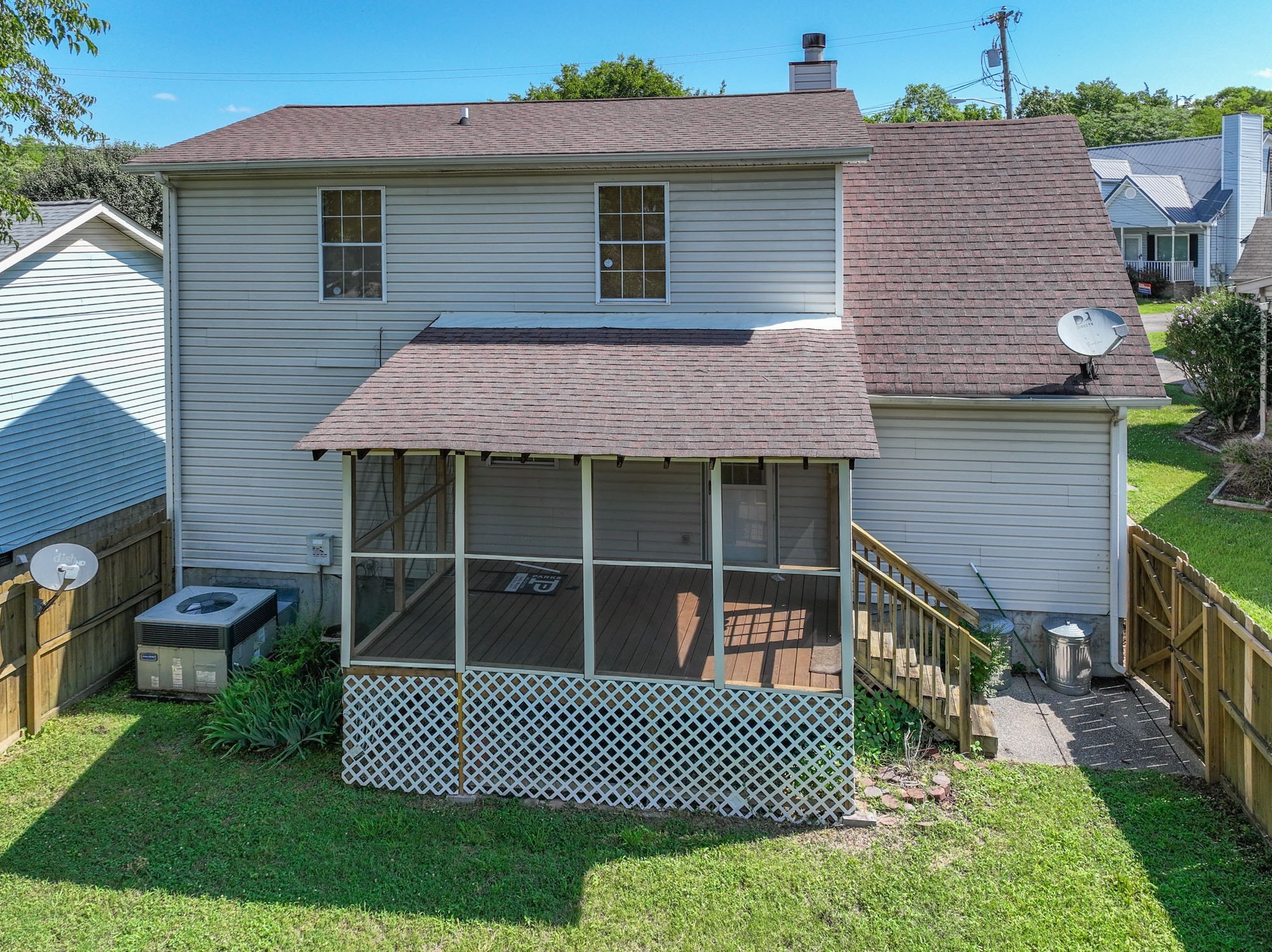 508 Robbie Ann Court Madison, TN 37115 - Photo 11 of 38 a front view of a house with a garden