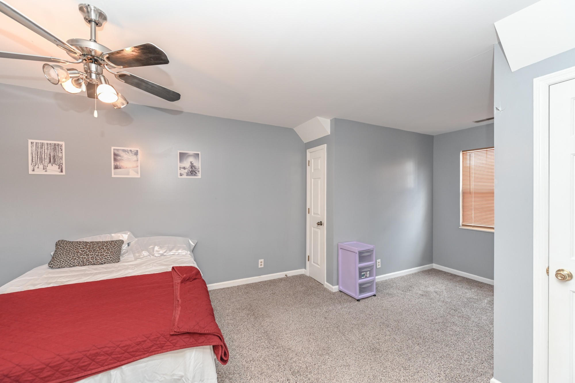 508 Robbie Ann Court Madison, TN 37115 - Photo 33 of 38 a living room with furniture and a window