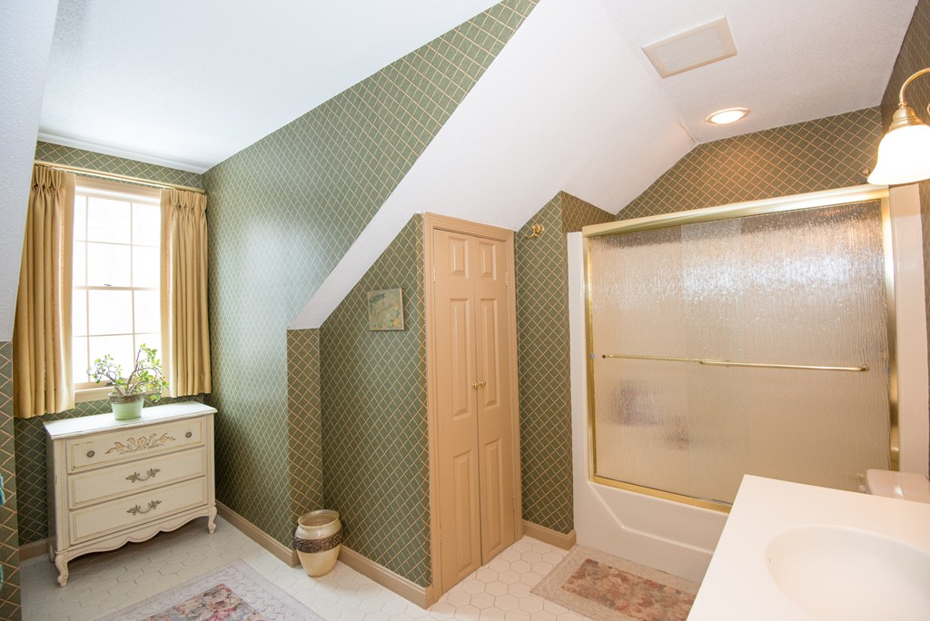 76 Fuller Pond Road, Unit 177 Middleton, MA 01949 - Photo 18 of 30 Gallery Image 18