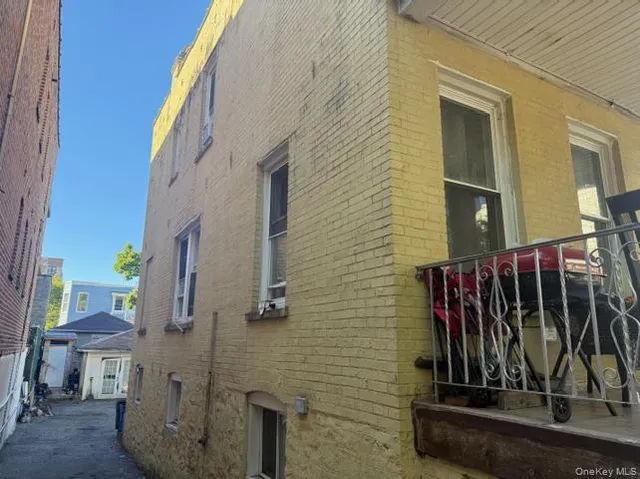 $539,000 | 646 East 230th Street | Wakefield