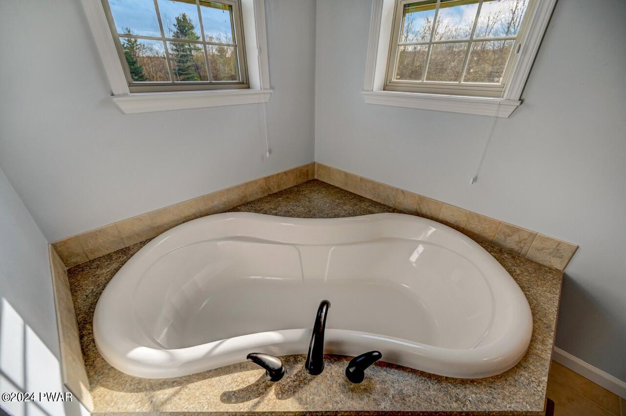 1555 Ledgedale Road Lake Ariel, PA 18436 - Photo 32 of 60 Gallery Image 32