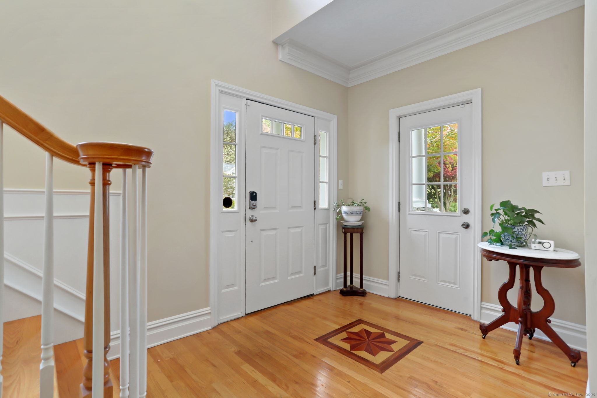 25 Country Road, Unit 25 Fairfield, CT 06824 - Photo 8 of 40 a view of an empty room and window