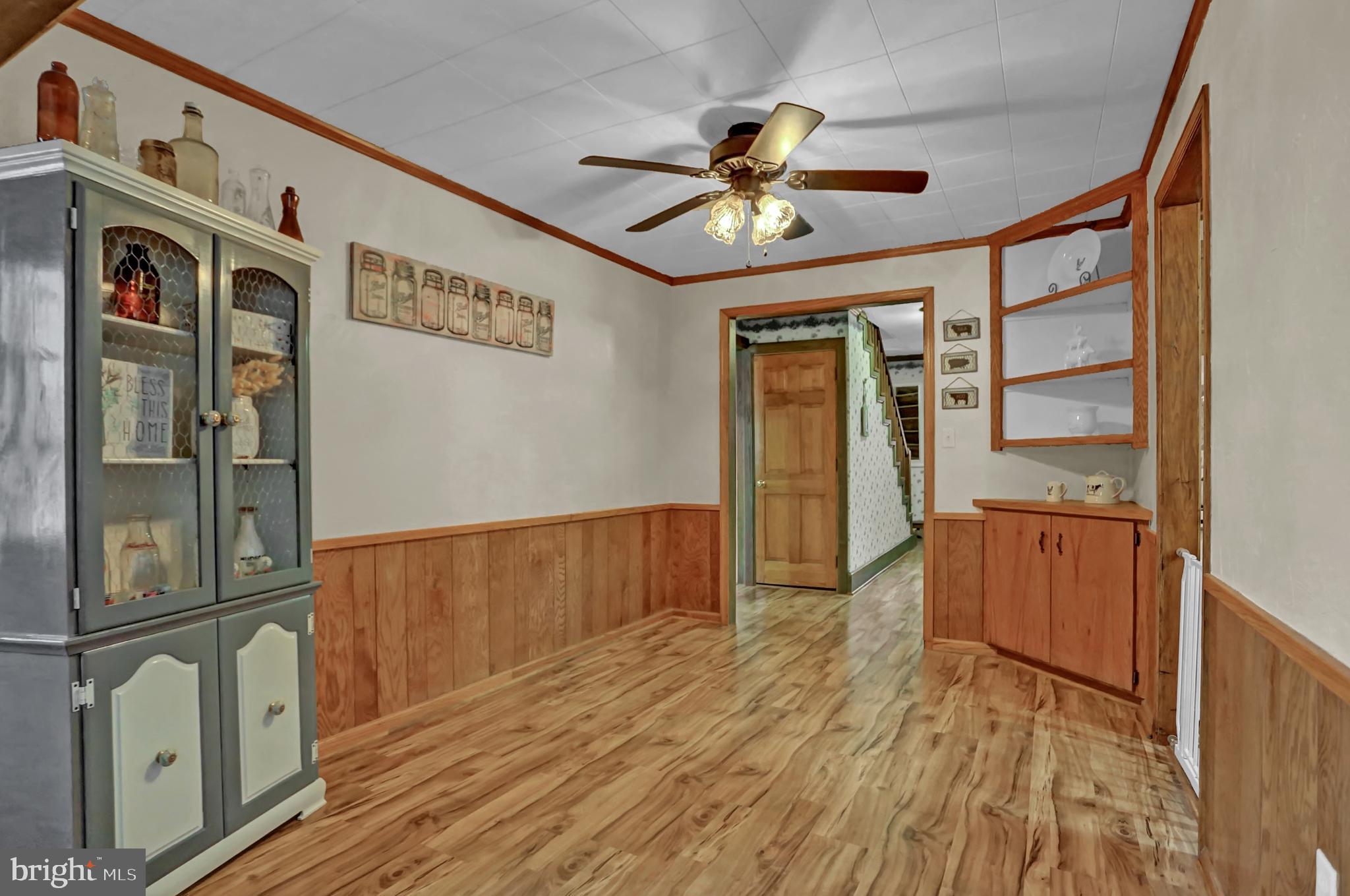 2335 Iron Springs Road Fairfield, PA 17320 - Photo 15 of 41 dining area