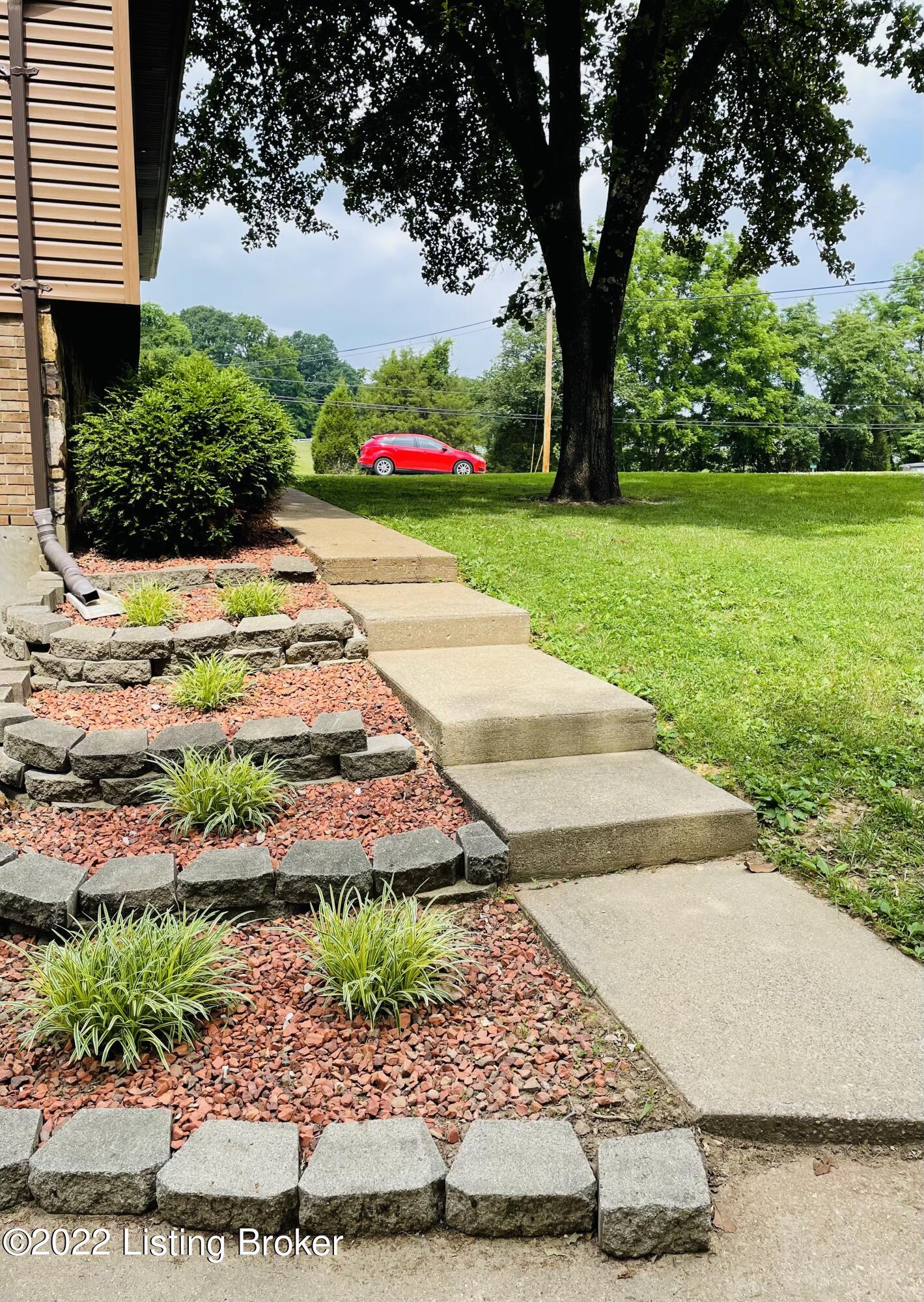 1180 Quail Run Road Brandenburg, KY 40108 - Photo 7 of 24 FullSizeRender