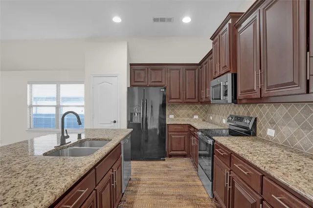 $2,500 | 2105 Burke Drive, Princeton, TX 75407