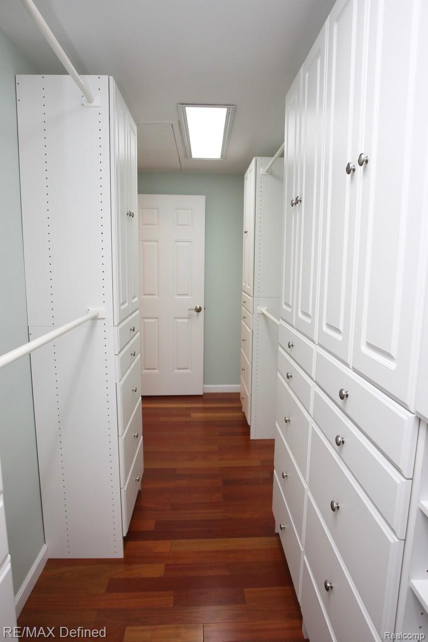 943 Downhill Lane Rochester, MI 48307 - Photo 28 of 43 AJ5E0776.jpg