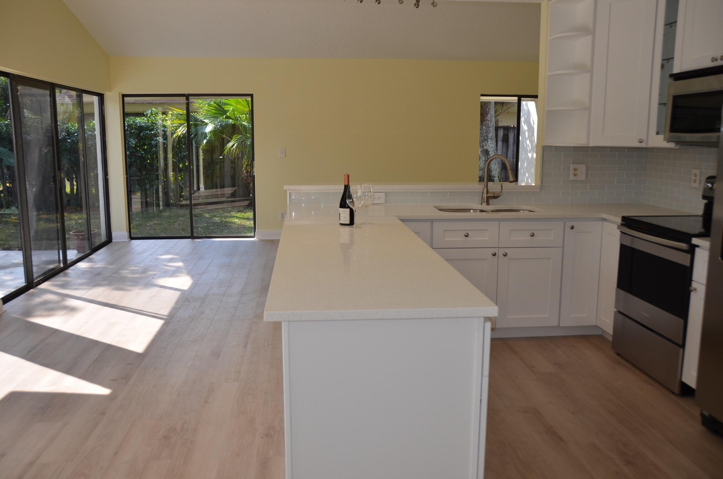 2932 Northwest 24th Way Boca Raton, FL 33431 - Photo 7 of 15 Light and bright