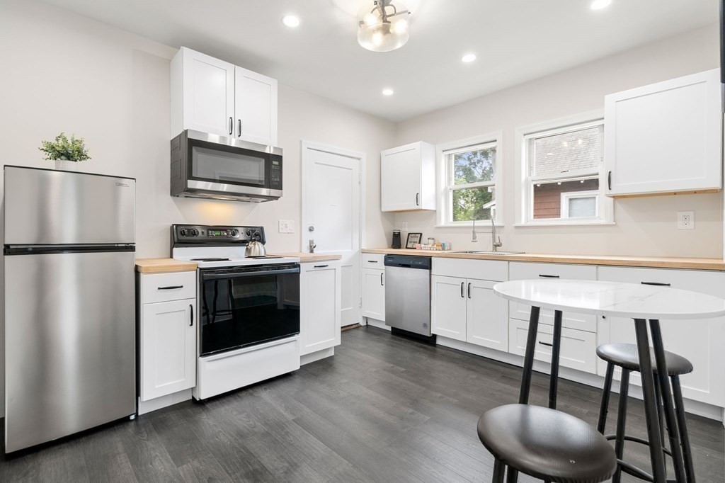 31 Priscilla Road Boston, MA 02135 - Photo 12 of 28 Gallery Image 12