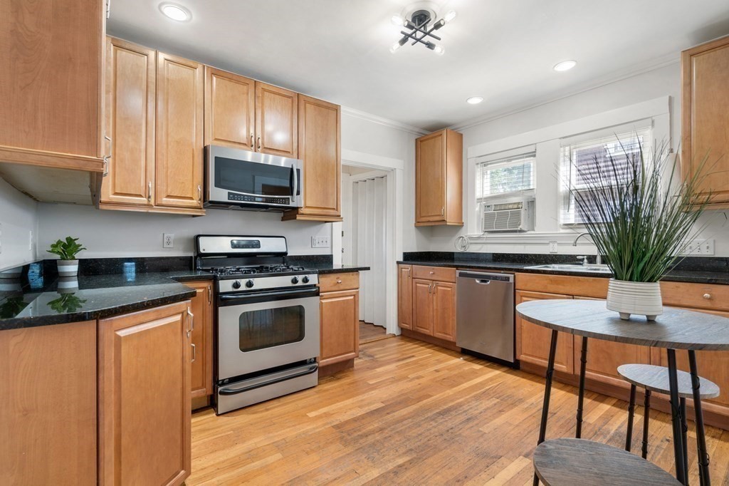 31 Priscilla Road Boston, MA 02135 - Photo 6 of 28 Gallery Image 6