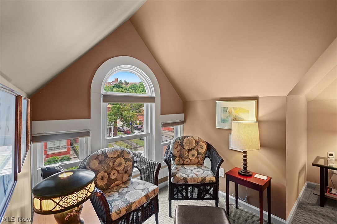 2082 Murray Hill Road Cleveland, OH 44106 - Photo 29 of 35