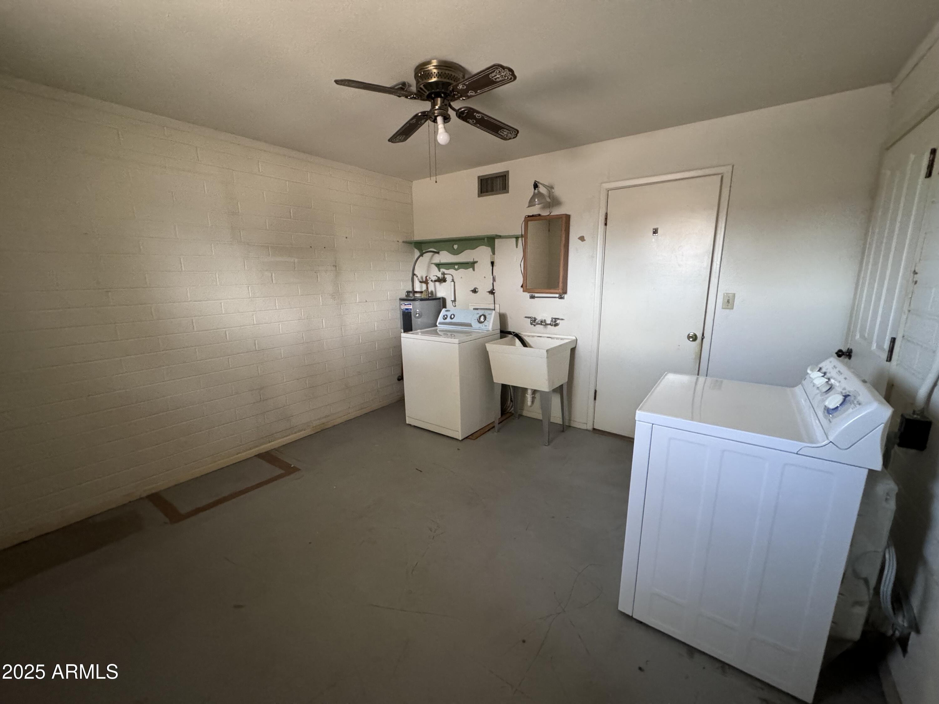 6132 East Decatur Street Mesa, AZ 85205 - Photo 16 of 16 laundry_