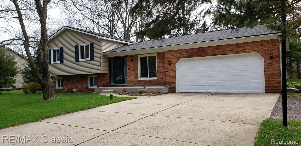 4860 Harvey Lake Road Highland, MI 48356 - Photo 1 of 57 20190502_132807.jpg