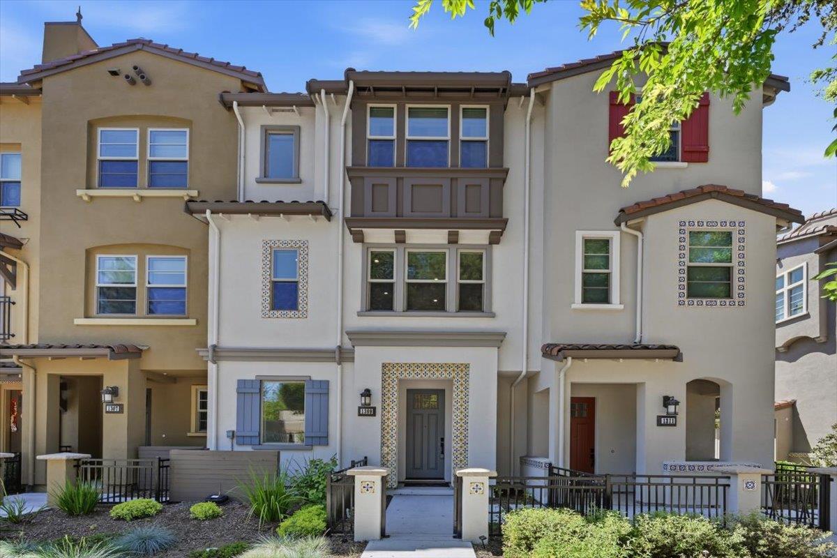 1309 West Middlefield Road Mountain View, CA 94043 - Photo 2 of 53