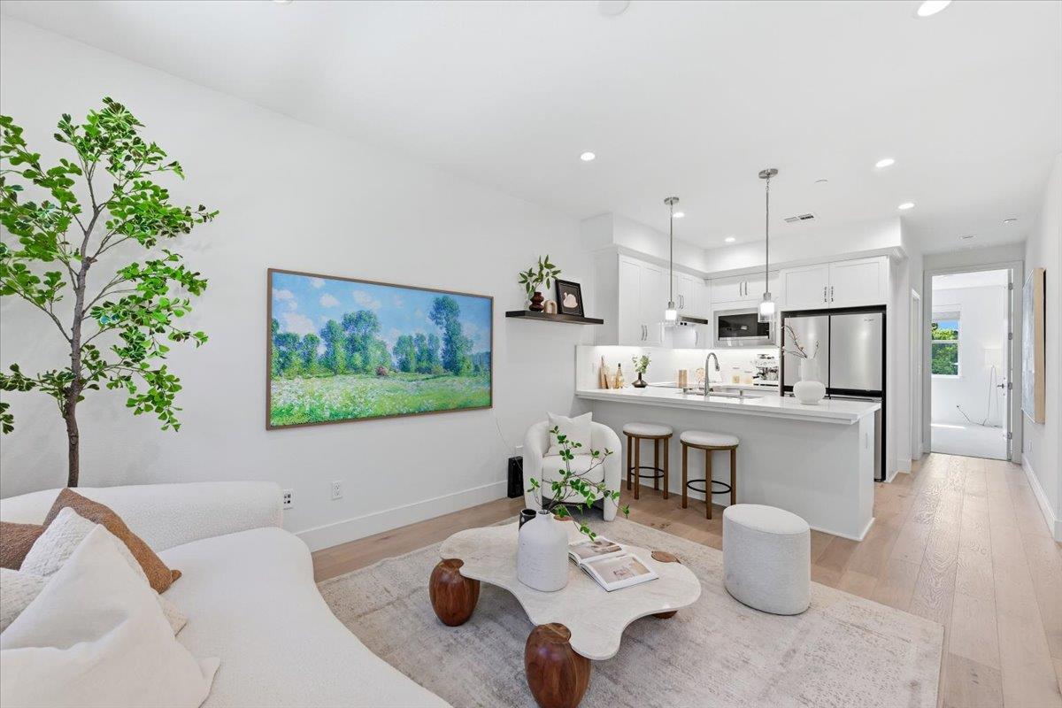 1309 West Middlefield Road Mountain View, CA 94043 - Photo 7 of 53