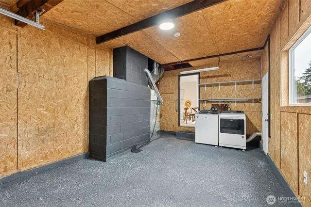 a view of a storage & utility room