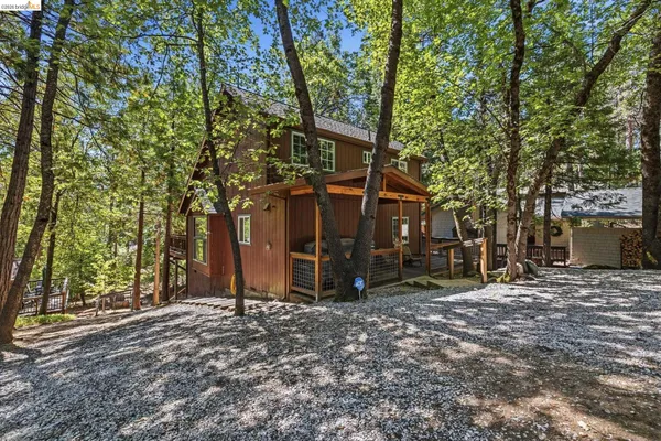 $619,000 | 22813 Black Oak Drive, Twain Harte, CA 95383