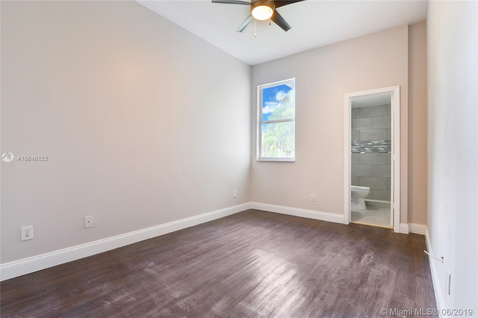 18950 Southwest 54th Place Southwest Ranches, FL 33332 - Photo 6 of 19