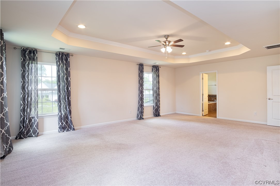 12800 Bailey Valley Drive Midlothian, VA 23112 - Photo 19 of 31 an empty room with windows and fan