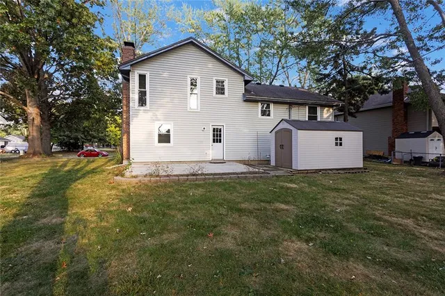 $357,500 | 1705 South Kiowa Drive, Olathe, KS 66062