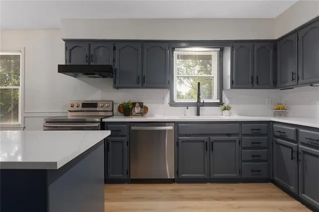 $357,500 | 1705 South Kiowa Drive, Olathe, KS 66062