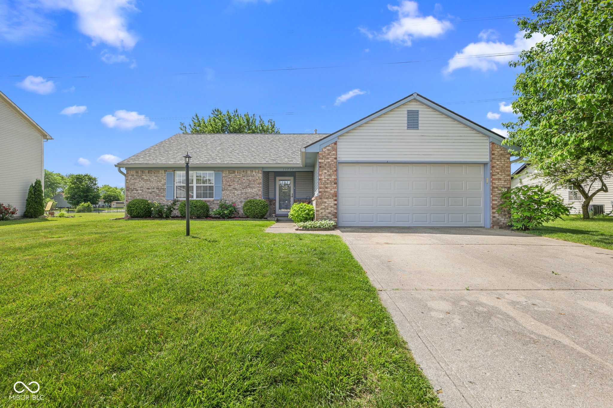 11717 Shannon Pointe Road Indianapolis, IN 46229 - Photo 1 of 22 Gallery Image 1