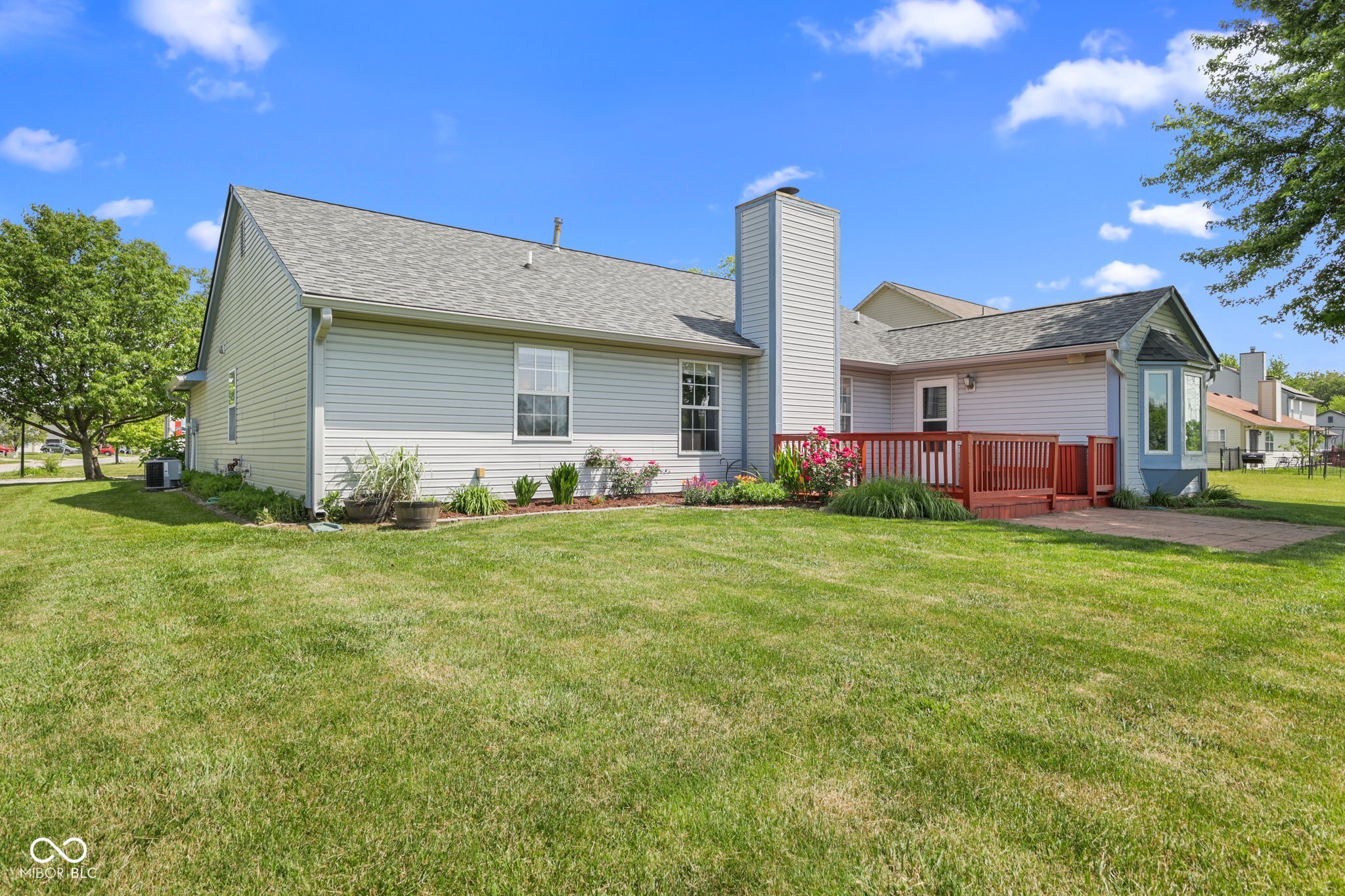 11717 Shannon Pointe Road Indianapolis, IN 46229 - Photo 3 of 22 Gallery Image 3