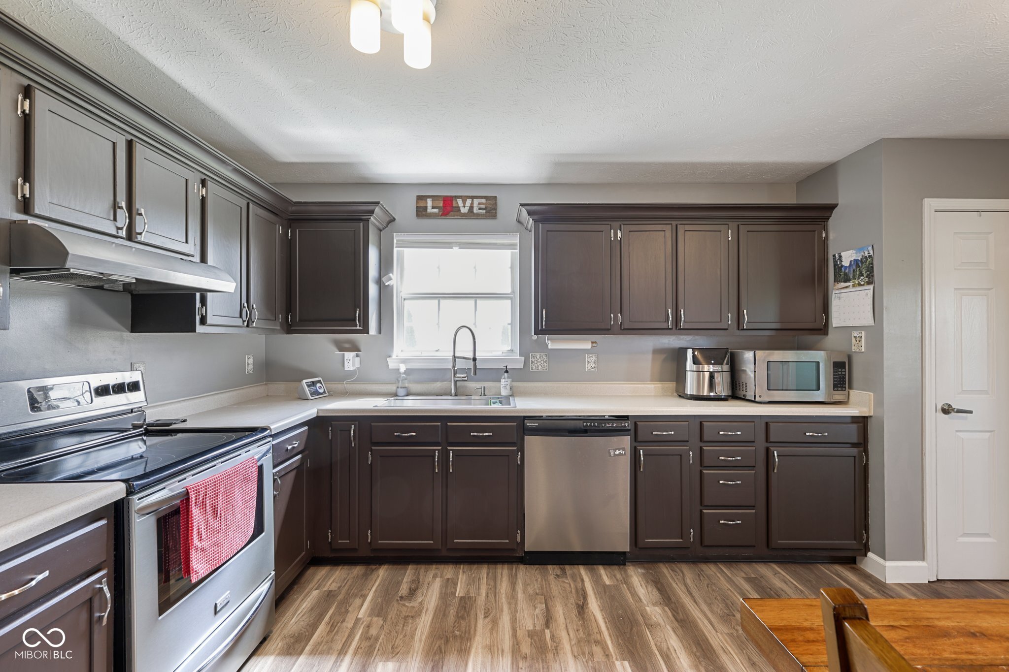 11717 Shannon Pointe Road Indianapolis, IN 46229 - Photo 4 of 22 Gallery Image 4