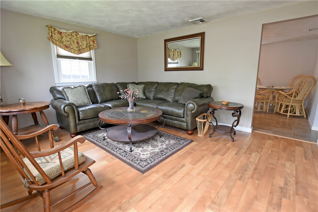 29 Primrose Road Bristol, RI 02809 - Photo 23 of 40