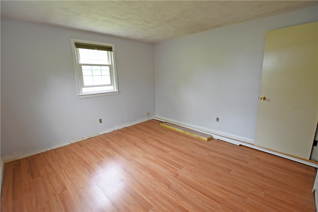 29 Primrose Road Bristol, RI 02809 - Photo 34 of 40