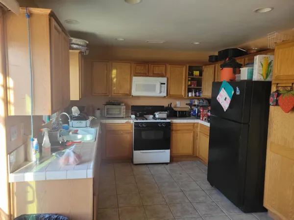 $264,950 | 1330 Shore Manor Street, Thermal, CA 92274