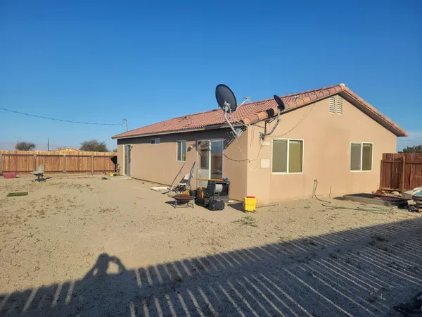 $264,950 | 1330 Shore Manor Street, Thermal, CA 92274